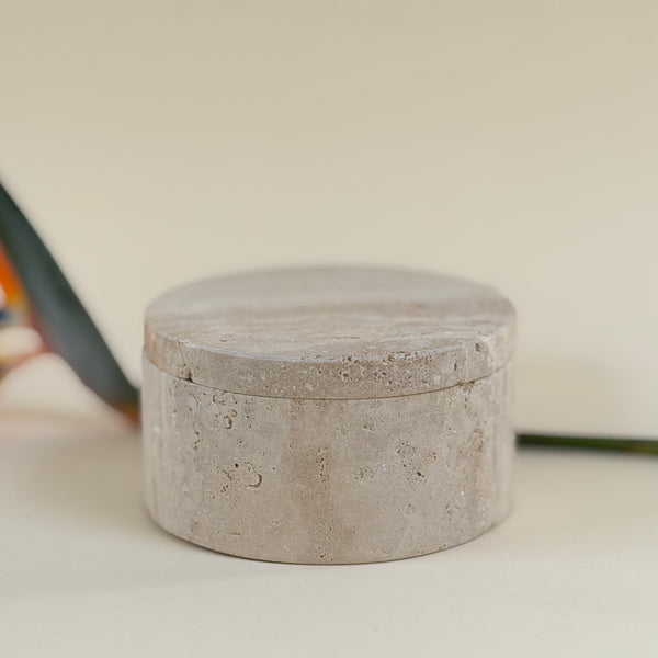 Beige Travertin „Halo“ Keepsake Object