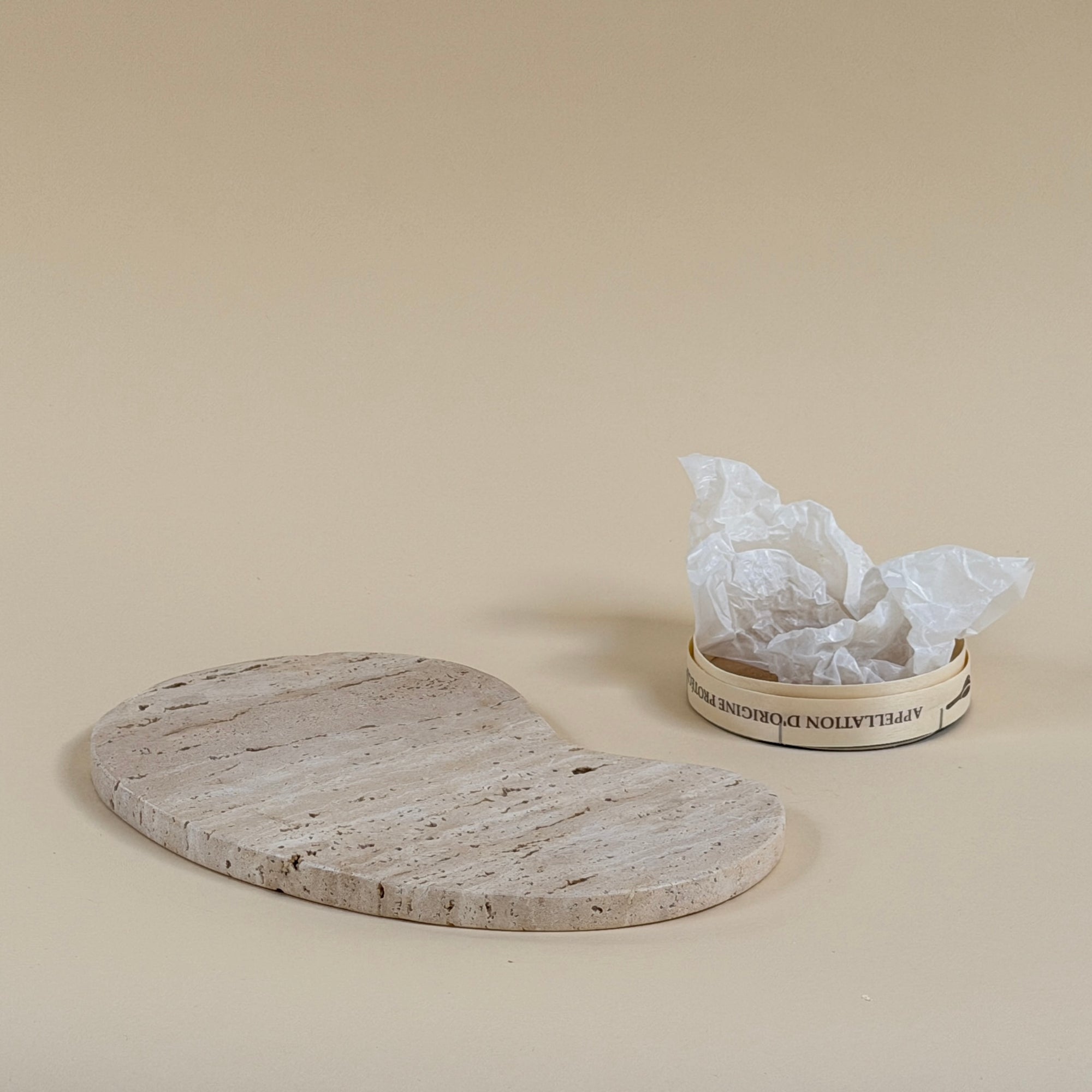Beige Travertin „Flow“ Board
