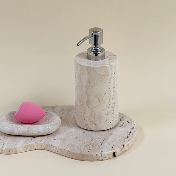 Beige Travertin „24/7“ Seifenspender