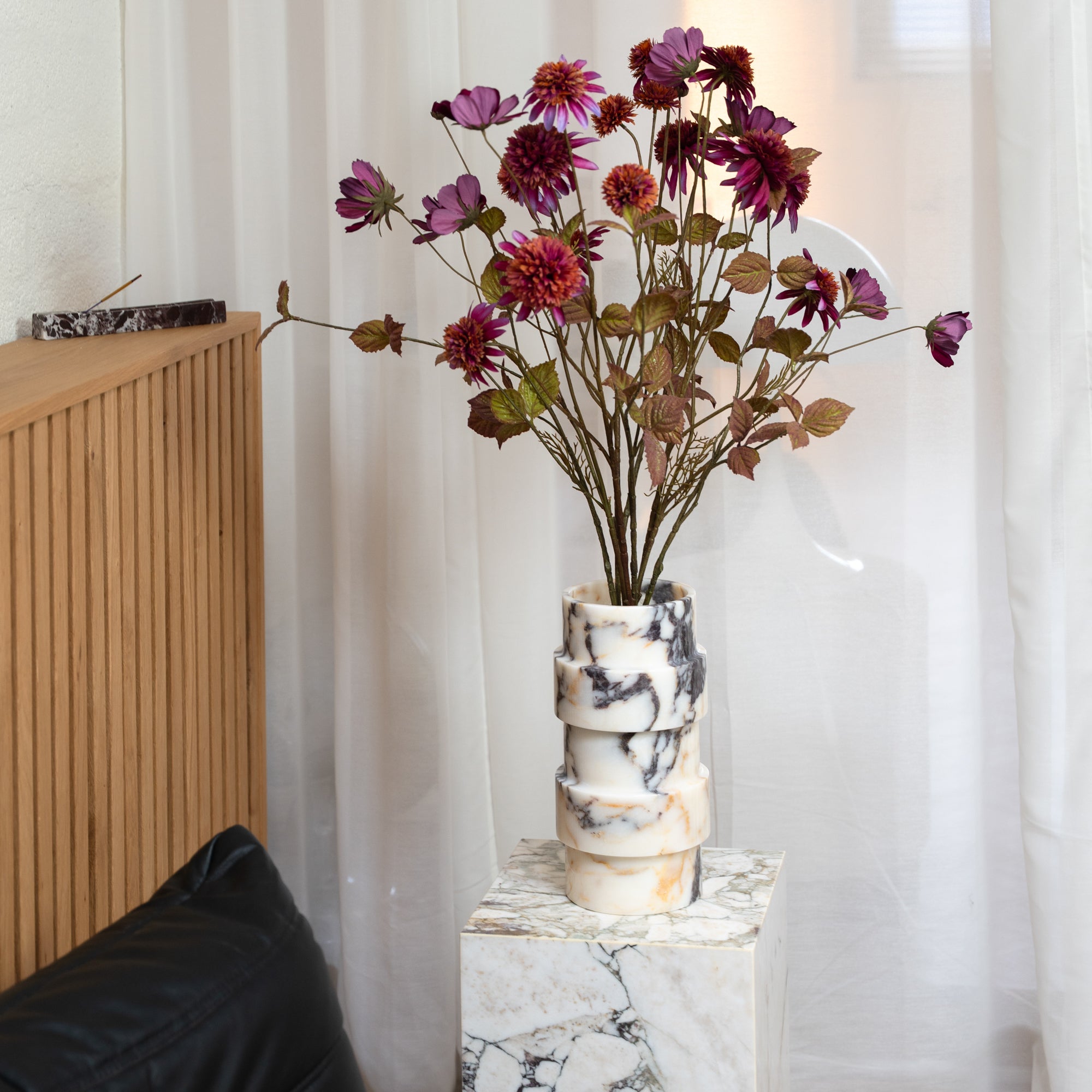 Calacatta-Marmorobjekt 'Vida'