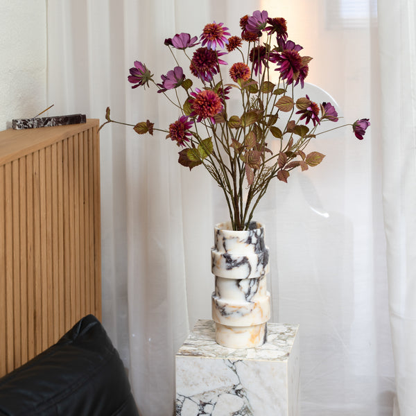 Calacatta-Marmorobjekt 'Vida'