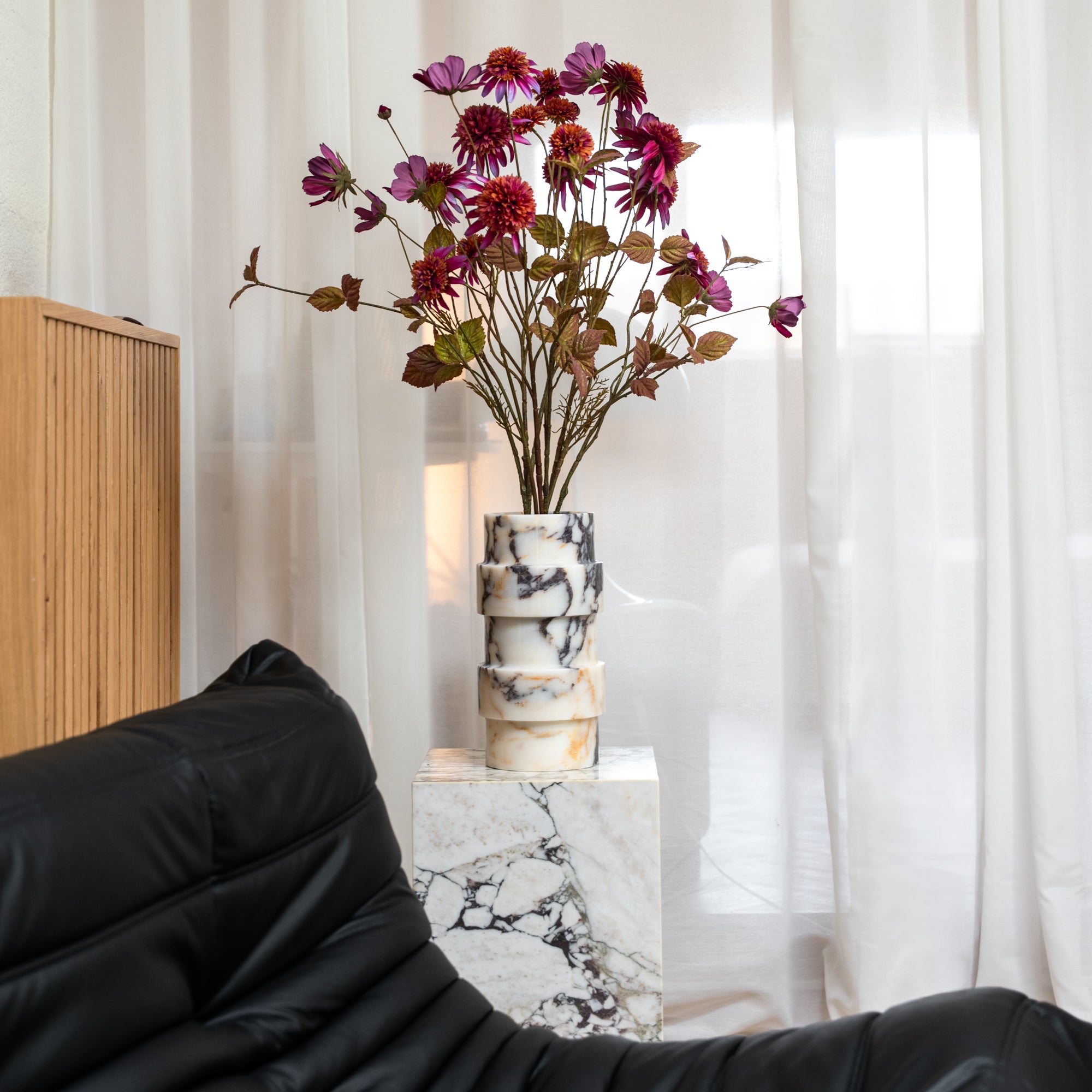 Calacatta-Marmorobjekt 'Vida'