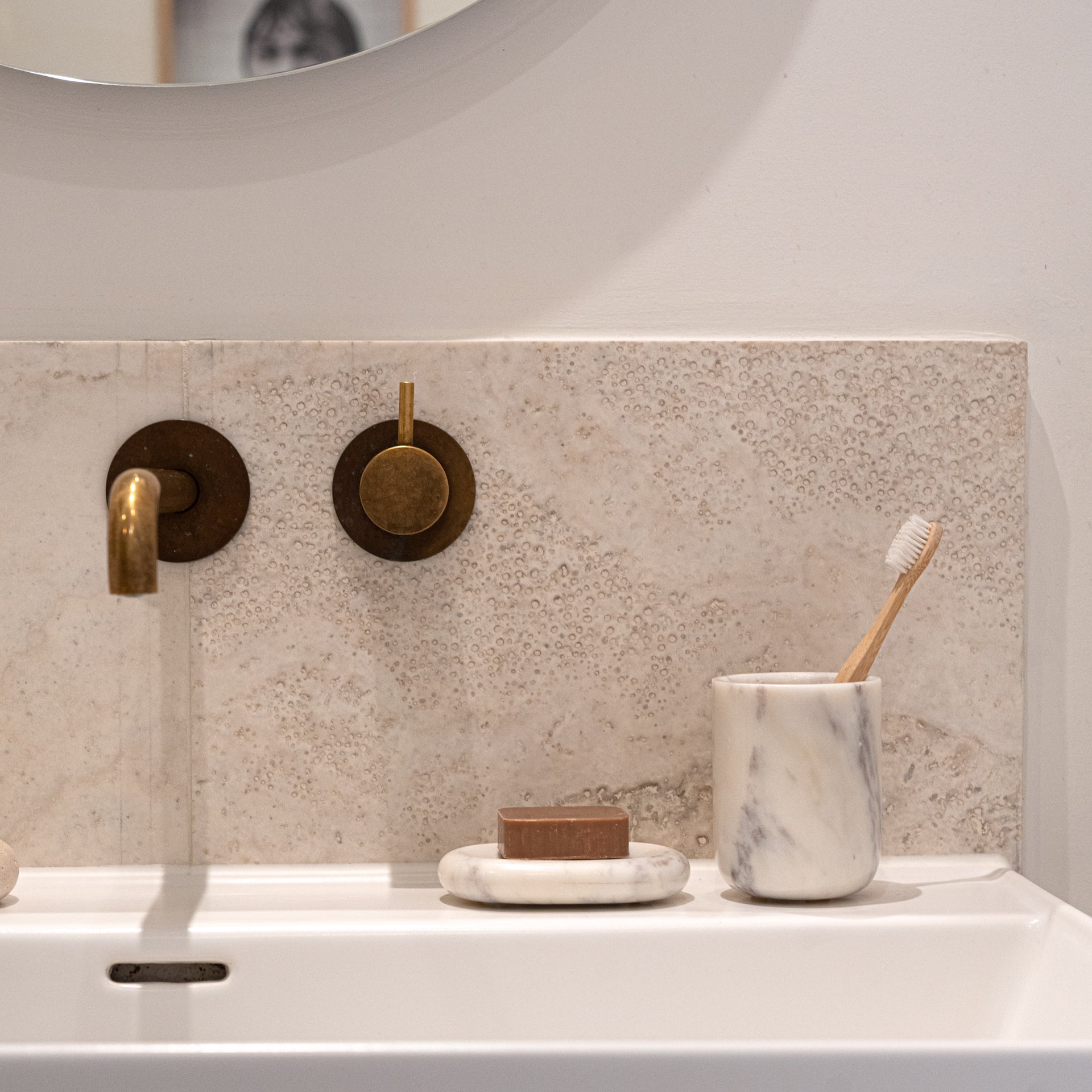 White Marble '24/7' Soap Dish