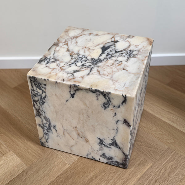 Stoned, not wasted: Beistelltisch 'SOHO Broome'