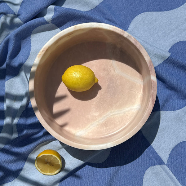 Obstschale aus rosa Marmor