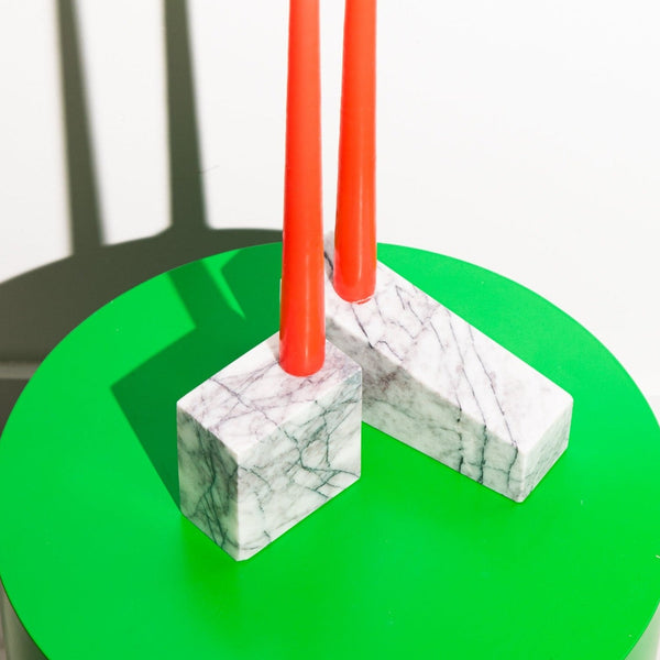 Stoned, not wasted: Weißer Marmor-Kerzenhalter „Stellar“